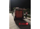 男子非法运输烟花爆竹 交警及时排除“定时炸弹”
